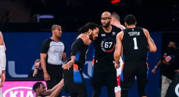 尼克斯最新球员名单