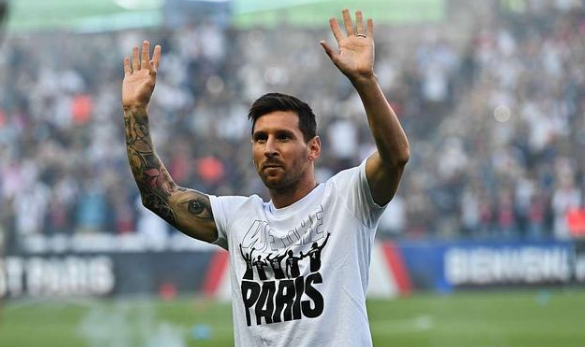 8月30日梅西巴黎首秀，三叉戟会有多猛？