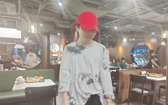 Rookie上海韩料店开张,一瓶韩国可乐22
