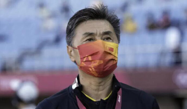 中国女足主教练是谁