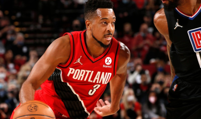 快船惨负开拓者五战四败！乔治6记三分42＋8 利拉德25分