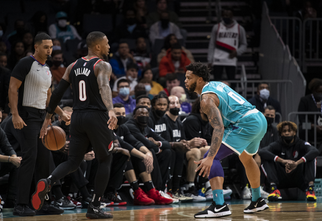 开拓者113-125不敌黄蜂终结2连胜