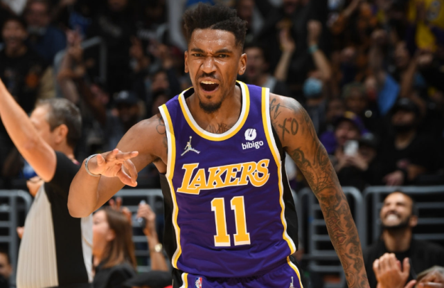 湖人加时险胜热火！威少25＋12＋14