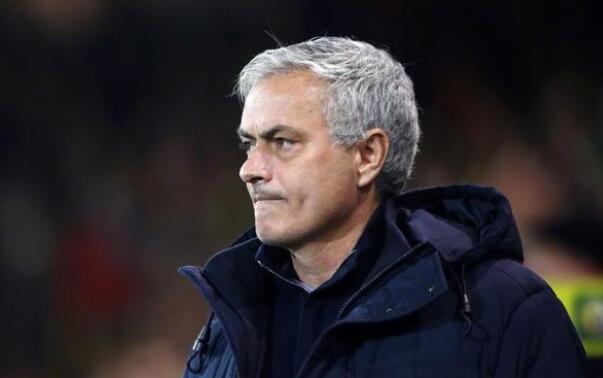 穆里尼奥送小将天价新鞋