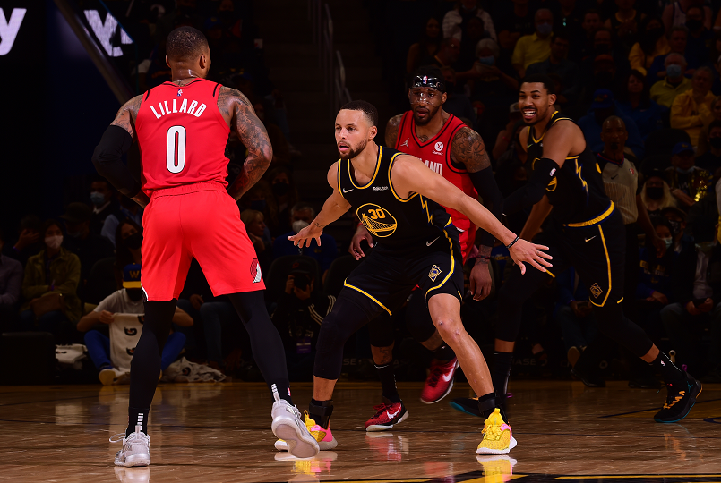 勇士118-103力克开拓者 库里轰32＋7＋8