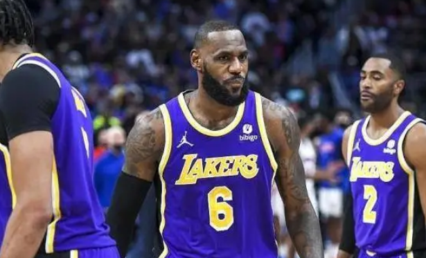 詹姆斯感染新冠缺席迎战国王