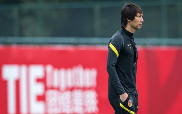媒体称李铁已同国足球员告别