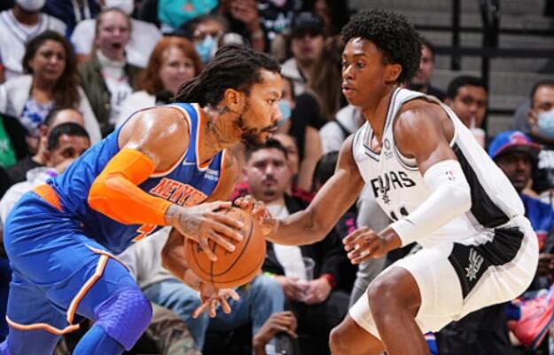 巴雷特狂轰32分 尼克斯客场121-109击败马刺