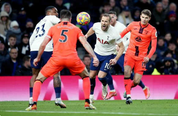 热刺队内13人感染新冠