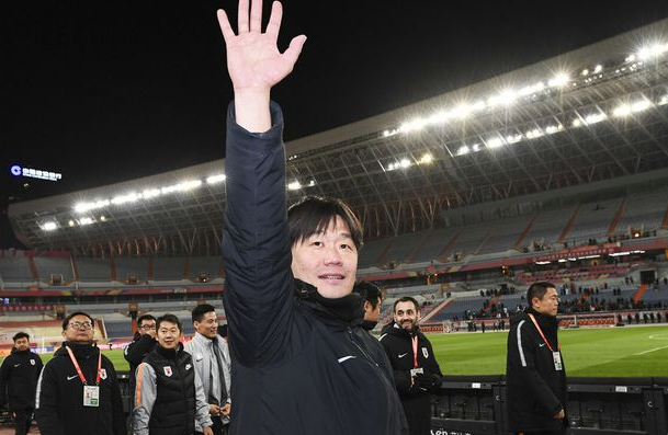 李霄鹏13日赴广州考察球员，圈定候选助教名单