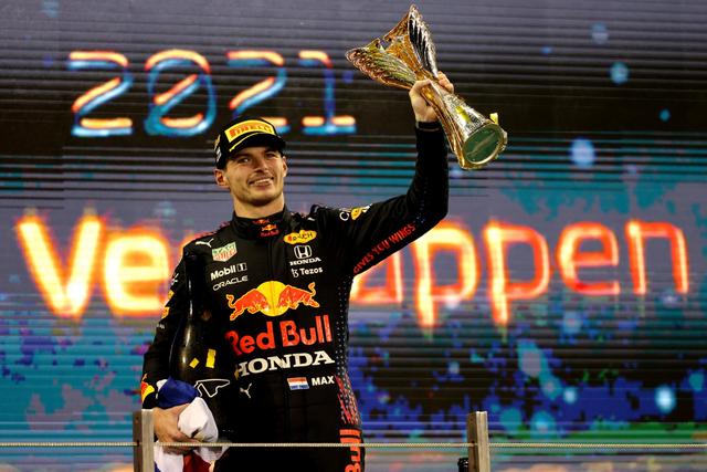 F1维斯塔潘加冕世界冠军