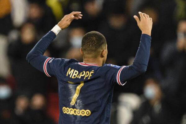 姆巴佩梅开二度  巴黎2-0胜摩纳哥