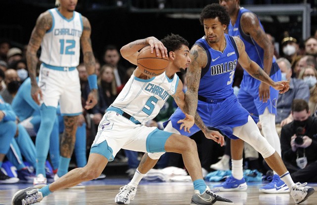 波神轰24＋13＋5帽 独行侠120-96大胜黄蜂