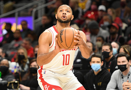 戈登32＋3 老鹰126-132不敌火箭