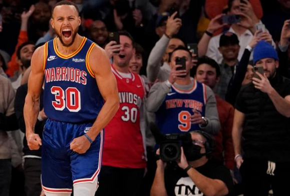 库里加冕NBA历史三分王