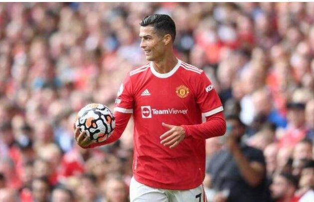 C罗再染新冠缺席训练 曼联21人回归