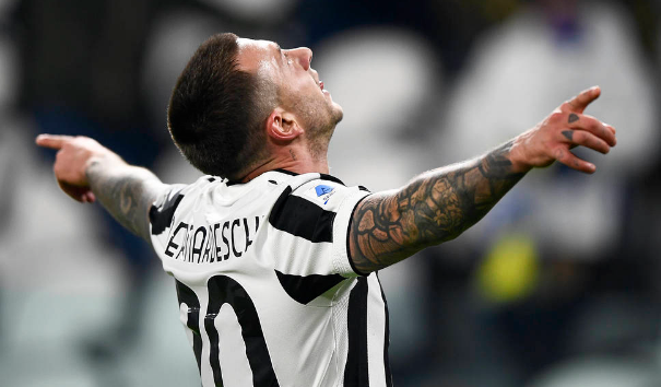 时隔513天贝司机传射建功力助尤文完美收官