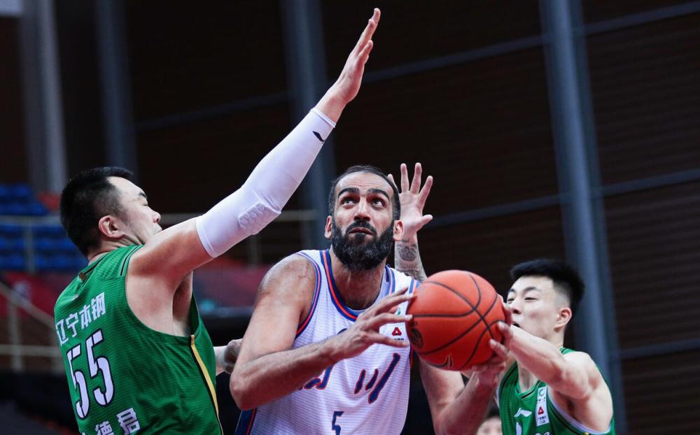 哈达迪完成注册 本赛季将继续为四川效力