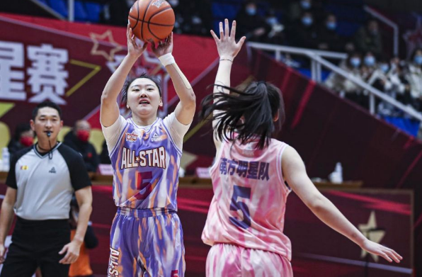 WCBA全明星赛北区队获胜 王丽丽获得MVP