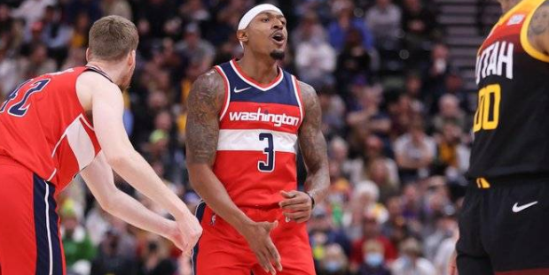 比尔已接种新冠疫苗 并反对接种质疑疫苗