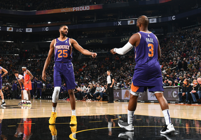 布克轰38分 太阳以115-97双杀雷霆