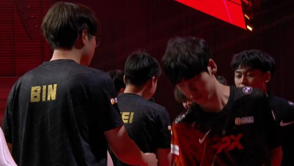 2022春季赛FPX战队vsRNG战队战报