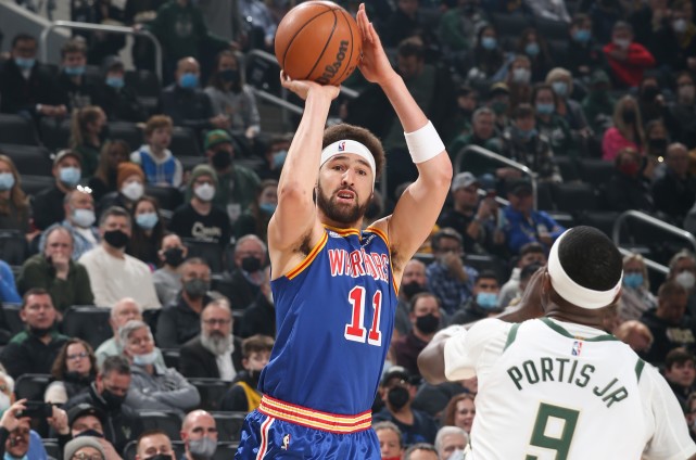 字母哥30分12篮板11助攻 勇士99-118雄鹿