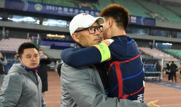 重庆队或退出中超,大连递补回归