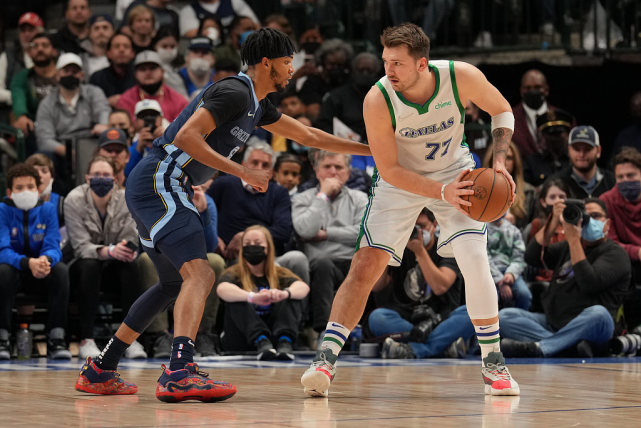 东契奇37分准三双 独行侠104-91灰熊