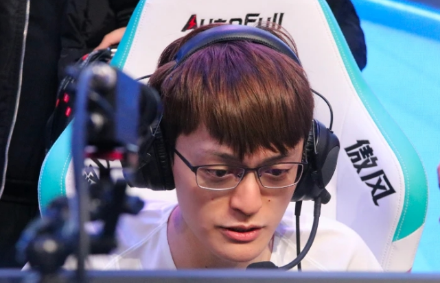 fofo为什么叫鬼父中单