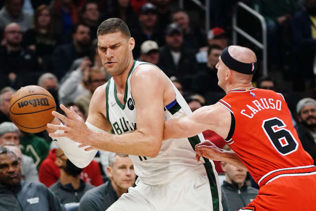 字母25＋17 公牛98-126雄鹿