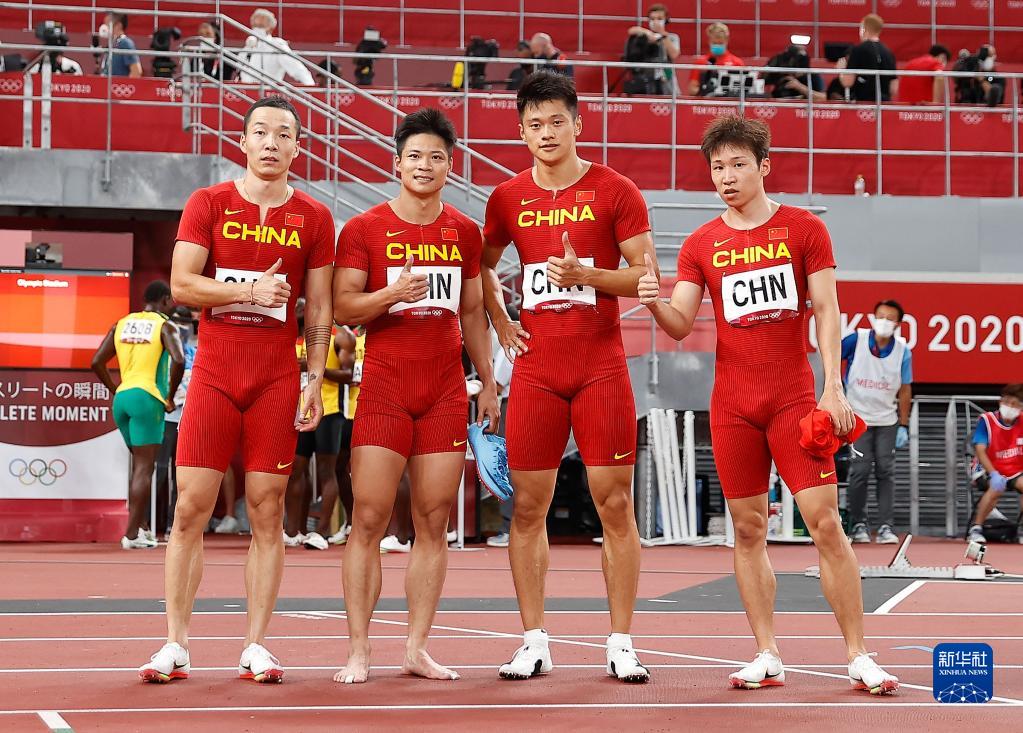 奥运百米接力 中国队递补获得铜牌