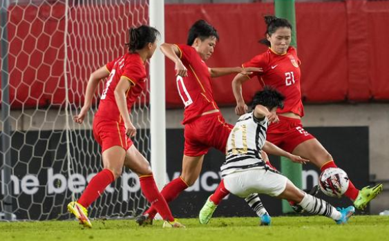 中国女足获得东亚杯亚军